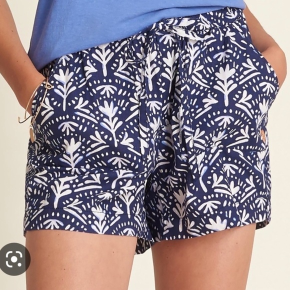 Hatley Shorts High Waisted Linen Hot Pink Lilly Pulitzer vibe Palm Tree Print M - Picture 3 of 11